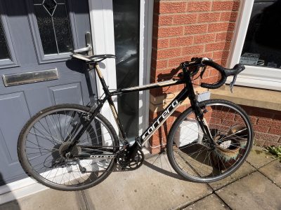 Men’s Carrera cross trail bike